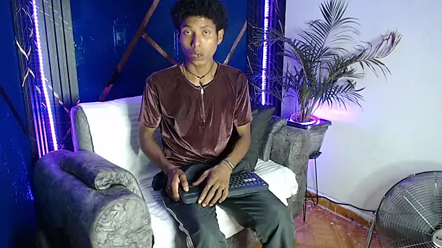 Walkers05 online show from February 26, 2:24 am