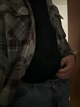 latinocalientehot online show from April 10, 6:26 pm