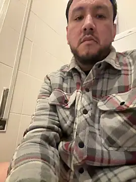 latinocalientehot online show from March 5, 9:11 pm