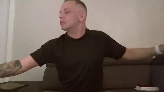 verscub6969 online show from March 6, 8:50 pm