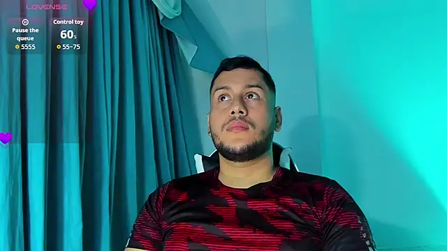 Hot Latinoboy  online show from April 8, 9:12 pm