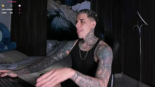 trisstann  online show from February 25, 11:17 pm