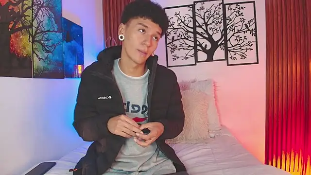 David Banks  online show from February 9, 12:32 pm