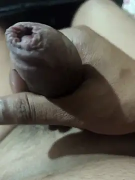 delvin92 online show from February 27, 7:13 pm