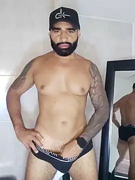 Lucius40 online show from February 8, 9:30 pm