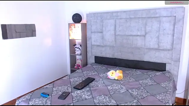 lucke collins22 online show from February 5, 8:21 am