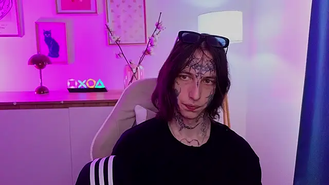 swagamee online show from April 11, 1:25 pm