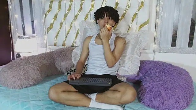 ian smith  online show from February 23, 12:18 pm