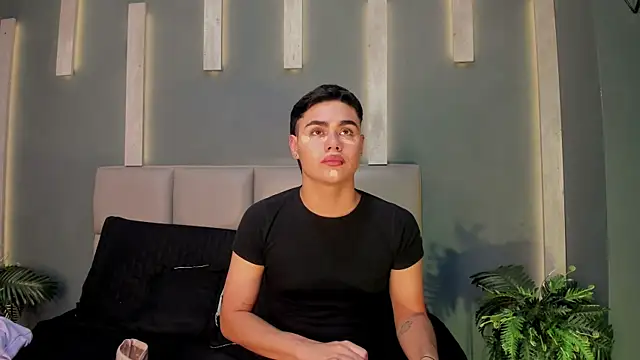 FemNoa online show from February 24, 1:34 pm