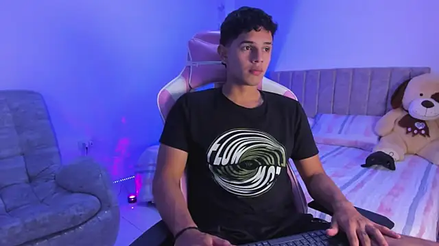 Adrian Prime  online show from April 18, 1:29 am