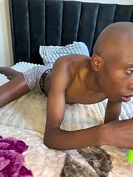 Sexy-babe440 online show from March 20, 3:27 pm