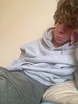 bigdickboy4534 online show from February 4, 4:35 pm