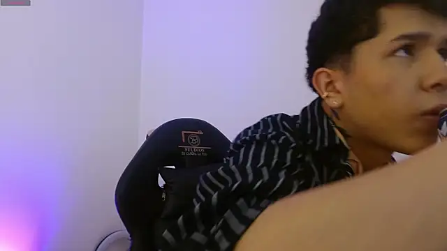 estefan tay online show from February 16, 3:26 am