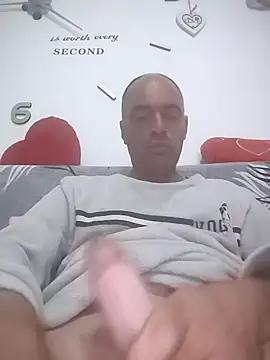 circott online show from April 6, 7:25 pm