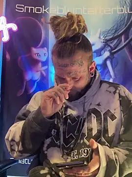 Smokebluntafterblunt online show from March 16, 10:30 am