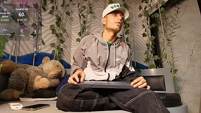 ItsZairen online show from May 24, 3:45 am