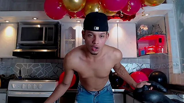 Gael zambrano online show from February 11, 6:13 pm