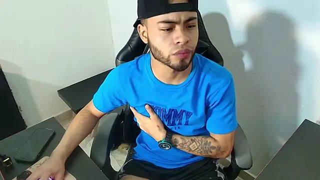 Xanderstone00 online show from February 16, 6:50 pm