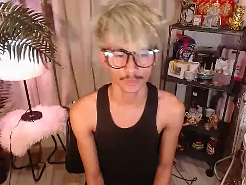 PlayWSlimm online show from April 14, 1:49 am