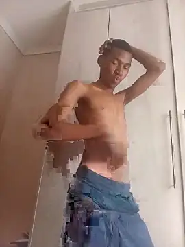 Leroyhotess online show from February 15, 7:51 am