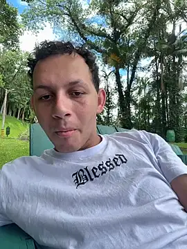 Enzogabrielll0501 online show from February 13, 3:39 pm