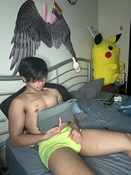 knownasreign online show from April 8, 4:16 pm