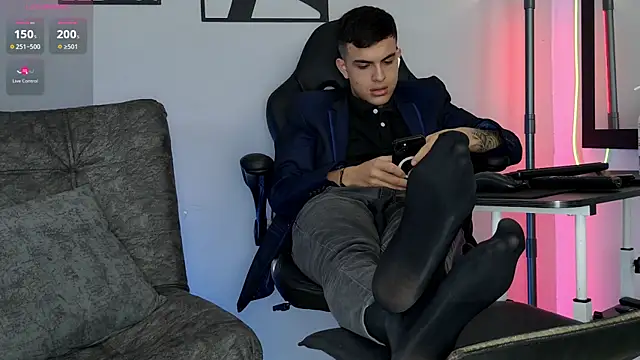 nico pelusa online show from March 28, 11:10 am