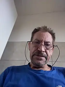 Costy601 online show from April 9, 1:17 pm