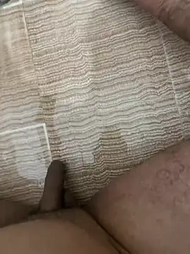 youngboywithcurvymilf online show from February 20, 1:35 pm