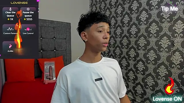 Little Twink19x online show from June 2, 8:54 pm