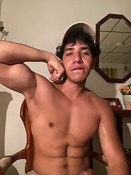 Alejandrososas online show from May 10, 8:21 pm