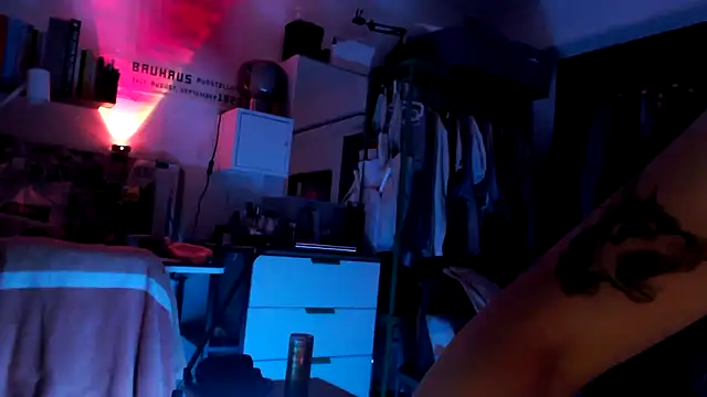 kaitomas online show from April 18, 12:39 pm