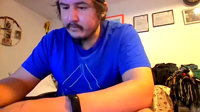 Snapshot of Bouncywarrior chatting on February 22, 4:14 am Bouncywarrior online show from February 22, 4:14 am