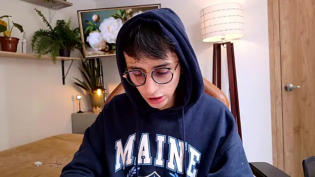 Sr evann online show from April 10, 3:52 pm