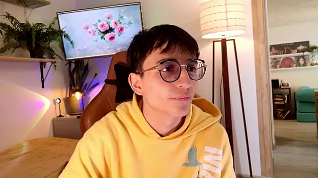 Sr evann online show from March 24, 5:29 pm