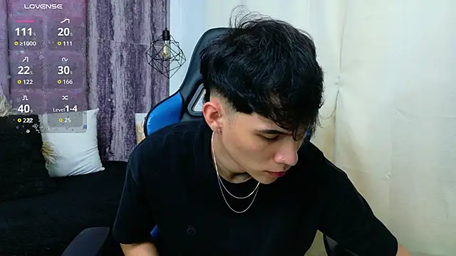 AronTawers online show from May 21, 8:02 pm