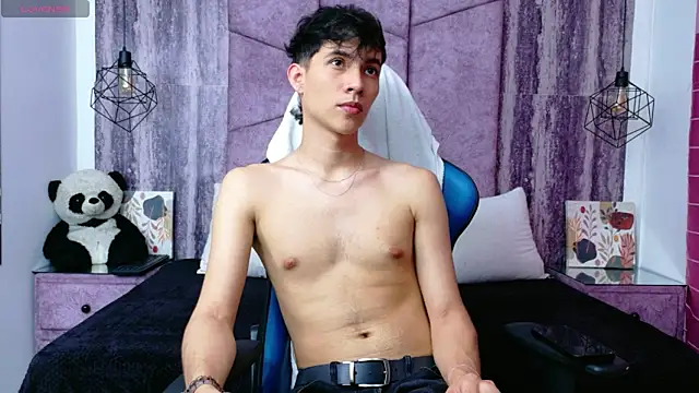 AronTawers online show from June 2, 9:05 pm