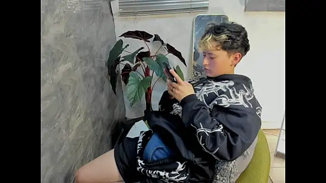 RedHood 1 online show from April 1, 3:41 am