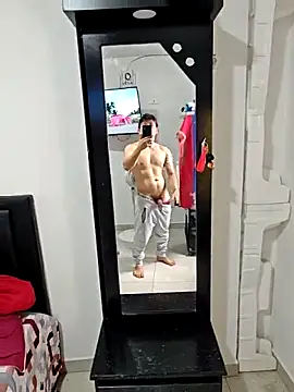 Charlesbigcock69 online show from February 25, 8:21 pm