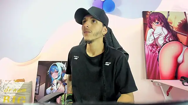 DanteLuxx online show from April 1, 3:52 am