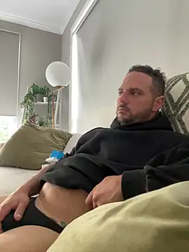 qwerrttyujkkkjh online show from March 17, 6:27 am