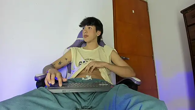 kamado DSL online show from April 6, 1:46 am