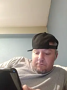 yoursextoy83 online show from March 30, 8:15 am