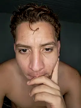 franhot25 online show from March 16, 6:39 am