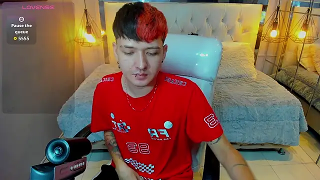 Santiago morgan online show from April 14, 11:04 pm