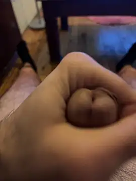 likemonster11 online show from April 8, 9:23 pm