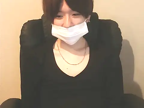 JPTopModel online show from April 11, 1:58 pm