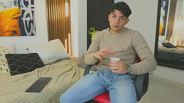 MrAdonis  online show from April 22, 12:32 pm