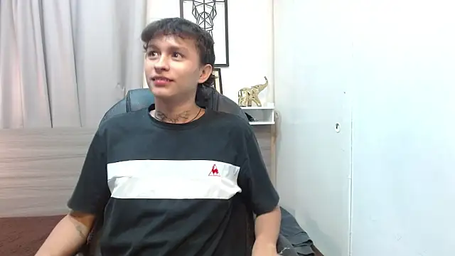 YuanDelux online show from March 8, 3:05 pm