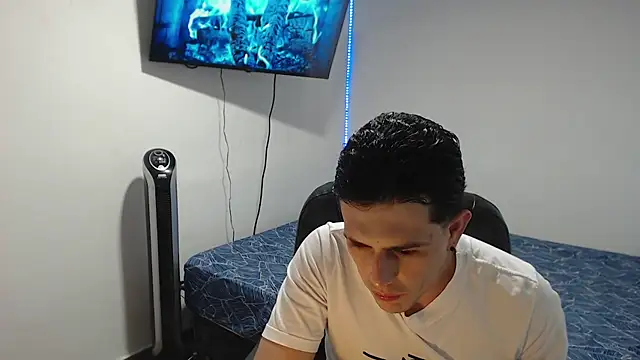 JUAN CAMILOXXX online show from March 9, 3:00 am